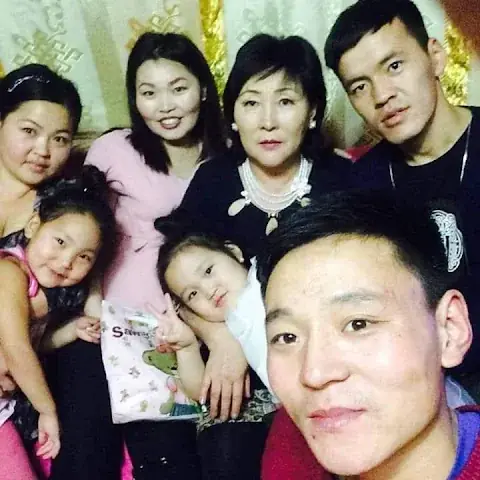Магсарын Оюунчимэг, зураг 7